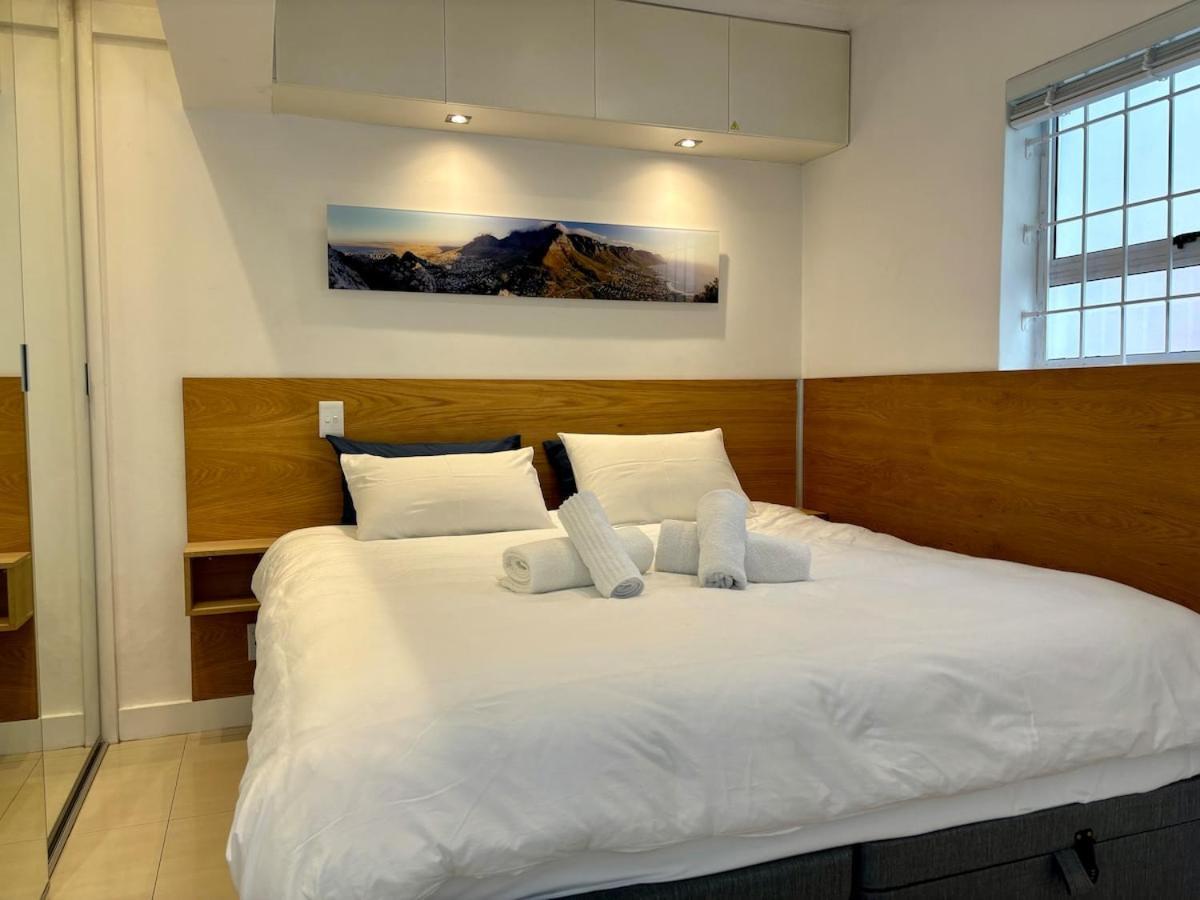 Stunning Sea-view With Balcony Apartment *