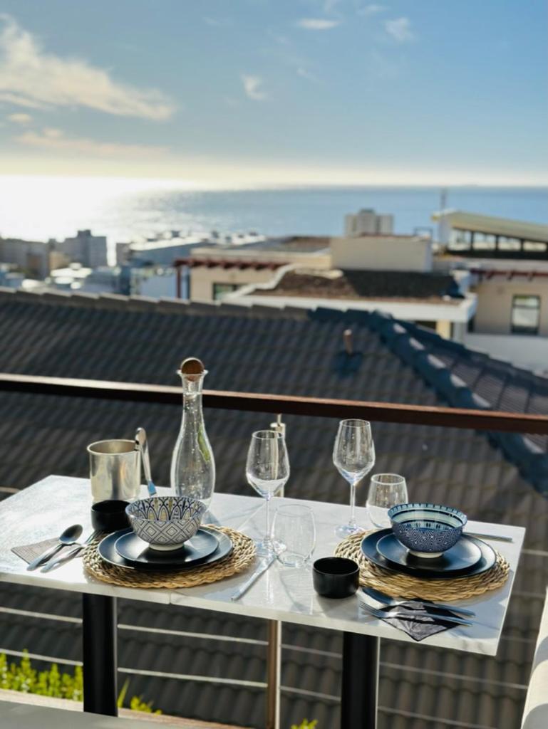 Apartment Stunning Sea-view With Balcony Cape Town